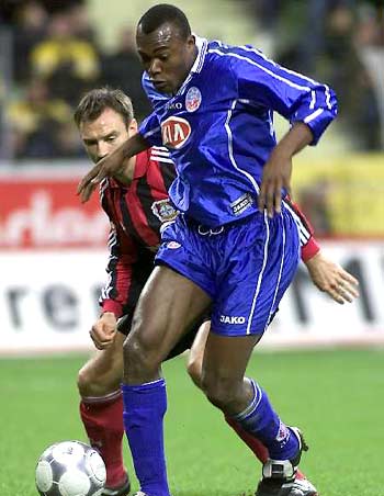 车队一年近 车队一年近